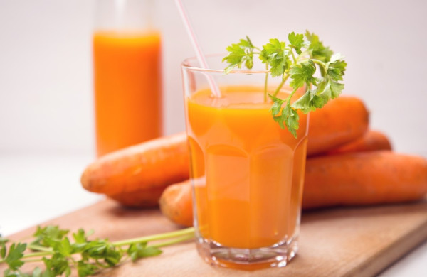 抗癌蔬果汁｜醫生教自製3款＋建議飲用量　38歲女士腸癌抗癌10個月癌細胞消失