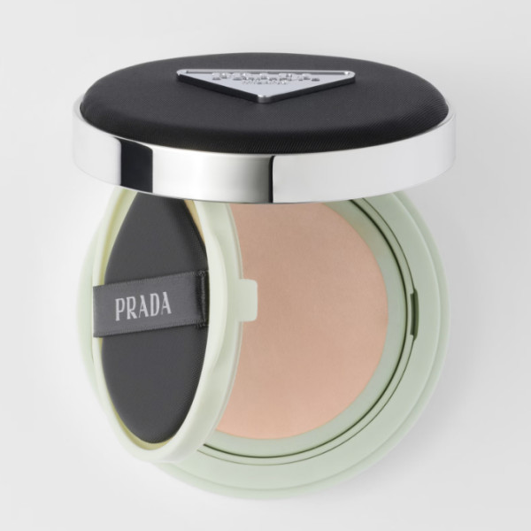 氣墊粉底推薦｜PRADA 原光新肌氣墊粉底