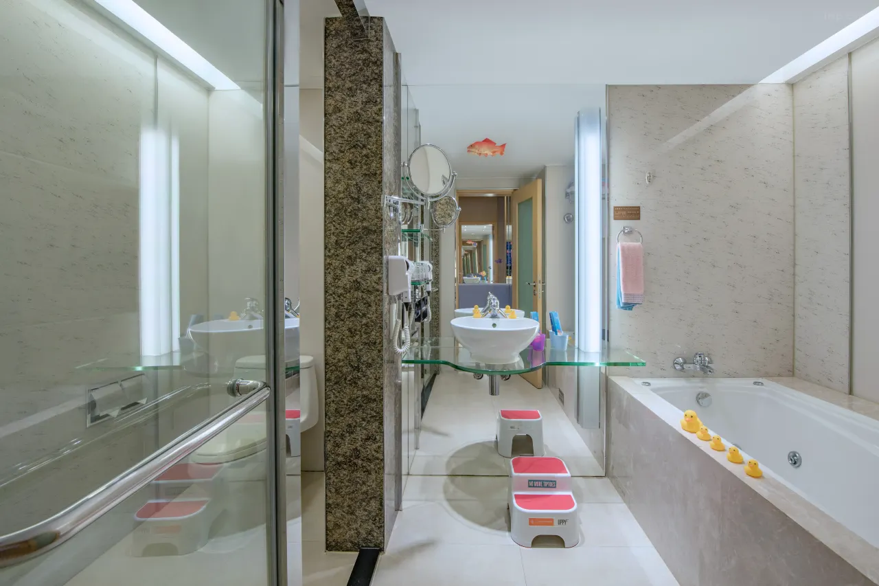 【深圳母親節】快閃一日遊行程推薦!帶媽媽歎輕奢中菜/頭療SPA/坐摩天輪賞夜景