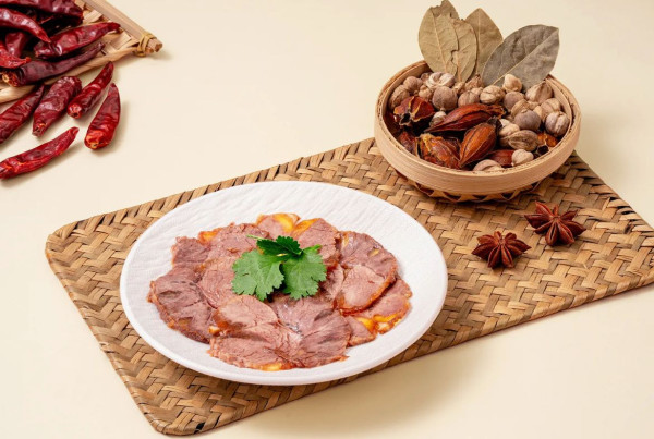 圖片來源: 大眾點評@徐小瑾·江西牛肉粉 深圳會展中心站周邊美食|餐廳推介 蟹黃撈麵/四合院火鍋/高空酒吧