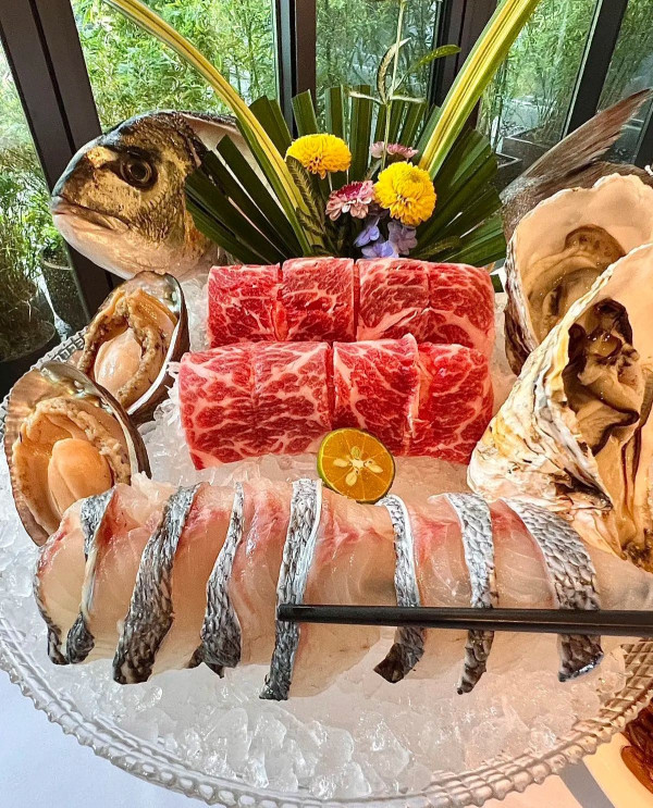 圖片來源: 大眾點評@樾雲薈館 深圳會展中心站周邊美食|餐廳推介 蟹黃撈麵/四合院火鍋/高空酒吧