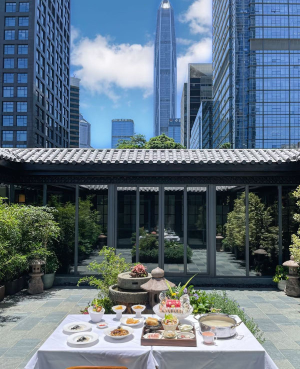 圖片來源: 大眾點評@樾雲薈館 深圳會展中心站周邊美食|餐廳推介 蟹黃撈麵/四合院火鍋/高空酒吧