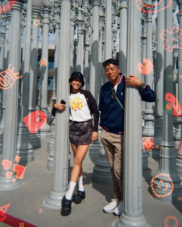 Jace遊夏威夷參加婚禮 父親霸氣模樣曝光被盛讚：可出道 