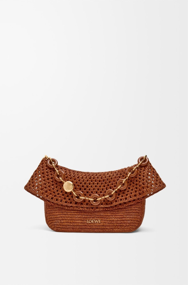 日本買CELINE｜2025夏日系列登場 大阪限定「藍白航海風」手袋4.23起發售 附價錢參考 