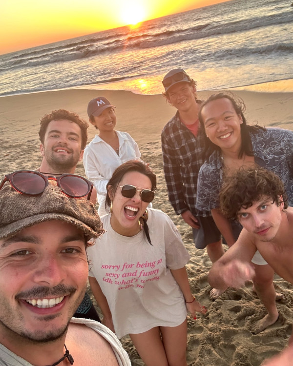 前豪門新抱齊嬌印尼度假曬靚相 生活奢華獨力凑女 曾坐私人飛機出行 