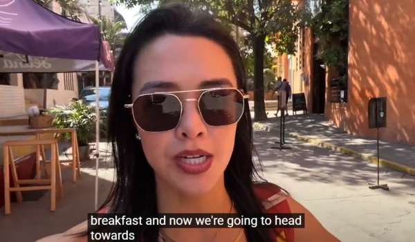 前豪門新抱齊嬌印尼度假曬靚相 生活奢華獨力凑女 曾坐私人飛機出行 