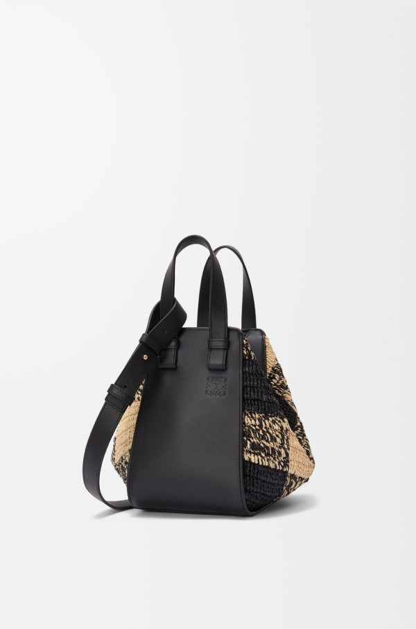 日本買CELINE｜2025夏日系列登場 大阪限定「藍白航海風」手袋4.23起發售 附價錢參考 