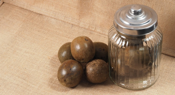 羅漢果水食譜做法｜羅漢果煲咩好？功效助止咳潤肺抗衰老2類人忌飲 