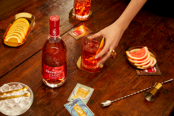 Hennessy推出限量版干邑！購買即獲NBA限量版精品