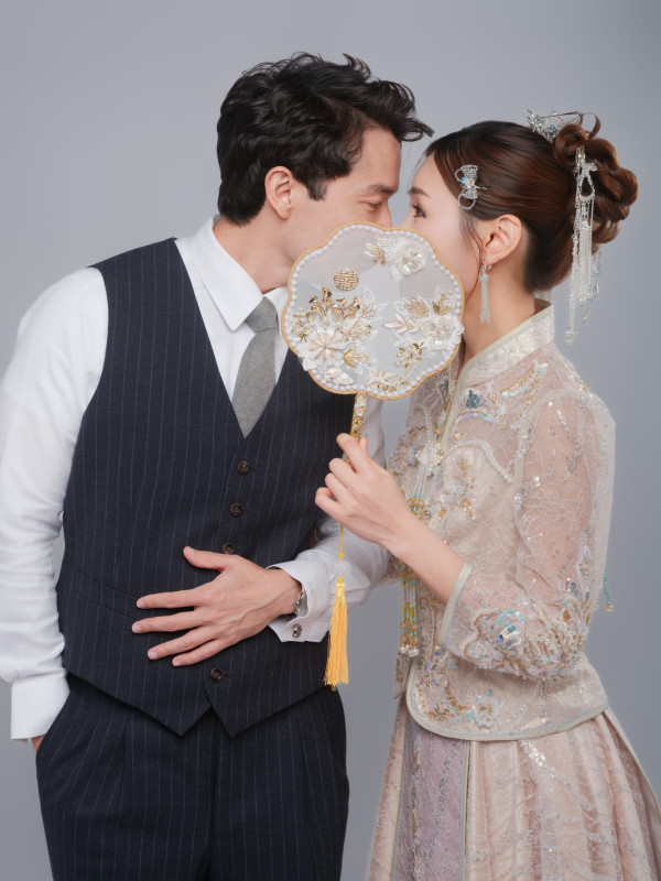 簡淑兒戴巨鑽出嫁意大利城堡舉行婚禮 麥大力兩字回應造人大計嚇窒全場