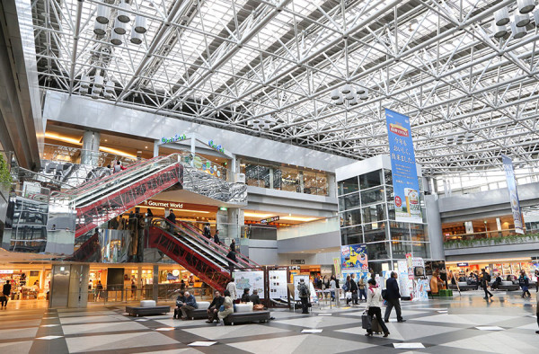 新千歲機場(圖片︰hokkaido-labo.com) 新千歲機場(圖片︰hokkaido-labo.com)