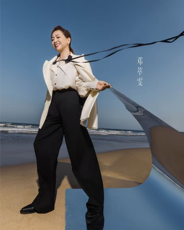 TVB前視后生圖流出明顯瘦了兩圈 容貌回春10年竟被指撞樣蔡依林？