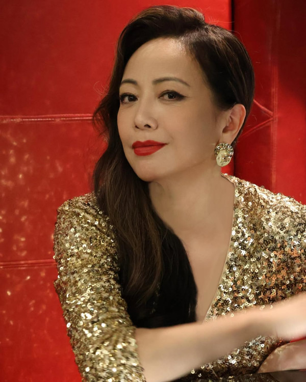 網民內地野生捕獲TVB前視后 瘦兩圈容貌突回春10年 亮相《乘風破浪的姐姐》 