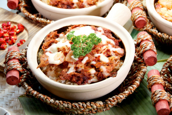 觀塘新開流水蝦任食火鍋放題    花膠雞煲／創新煲仔飯／日本A5和牛