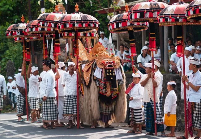今年4月開始峇里禁女性經期進入寺廟 指會污染宗教場所 甚至連累周邊居民