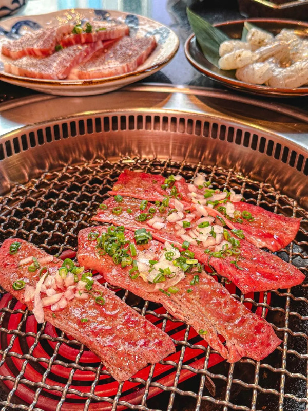 深圳萬象天地高質燒肉店推介！現點現切和牛/全程代燒服務/精釀生啤酒 