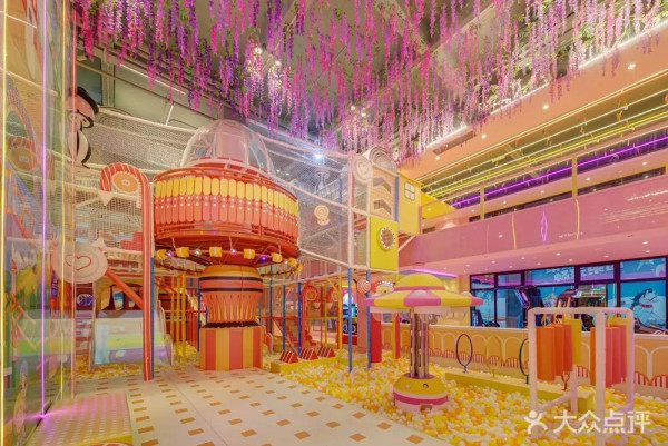 金灣毛林大酒店‧兒童遊樂城冰雪運動城（圖片來源：大眾點評）