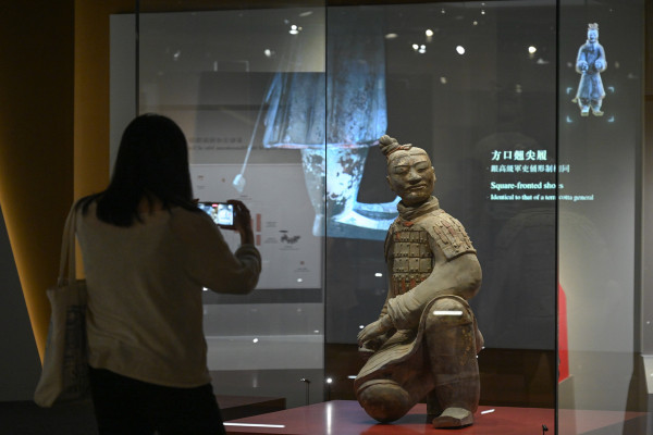 香港歷史博物館展出秦始皇兵馬俑等文物。（政府新聞處圖片）