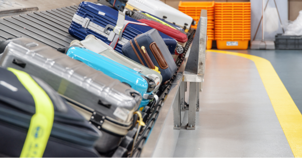 母女搭飛機行李竟被送到千里之外 原因竟是沒有檢查一細節！ 