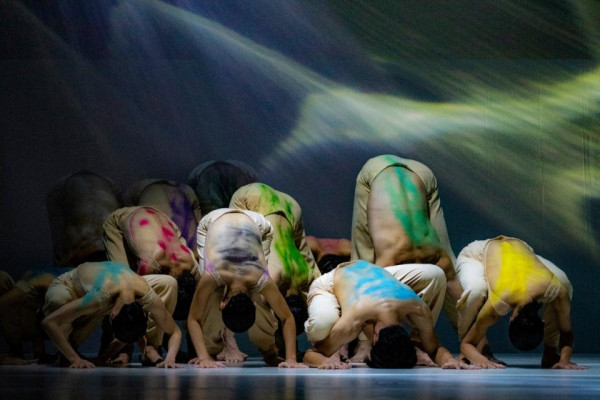 雲門舞集《定光》(圖片來源:瀨戶內國際藝術祭官網) 雲門舞集《定光》(圖片來源:瀨戶內國際藝術祭官網)