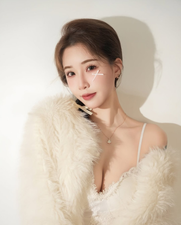 「北上賴小姐」仙氣顏值意外爆紅 一原因離港 透露遊長隆惹網民心動 