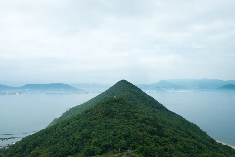 女木島(圖片來源:日本國家旅遊局) 女木島(圖片來源:日本國家旅遊局)
