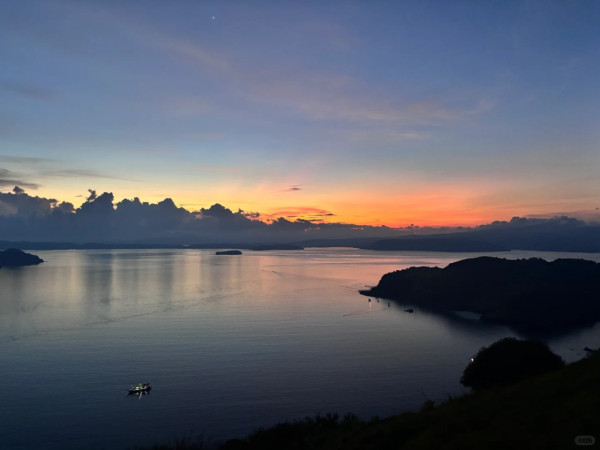 楊愛瑾復活節帶子女遊北京 大方素顏現身 獲讚逆齡似20歲