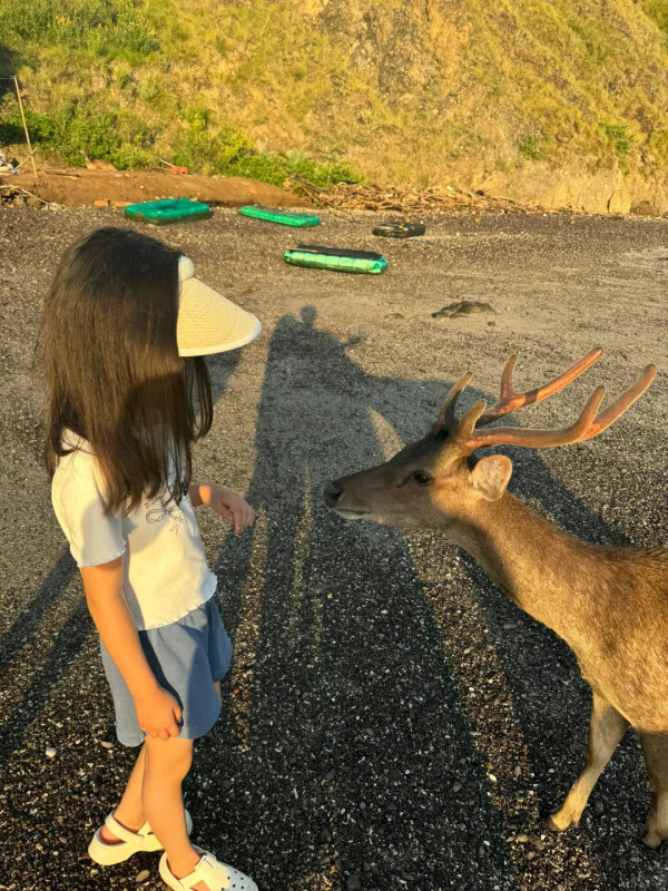 楊愛瑾復活節帶子女遊北京 大方素顏現身 獲讚逆齡似20歲