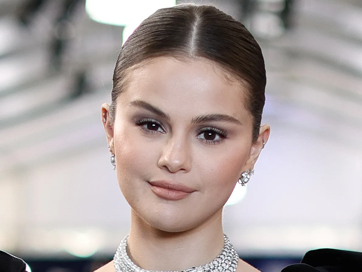 女人7種眉形解析性格運勢-飛揚眉