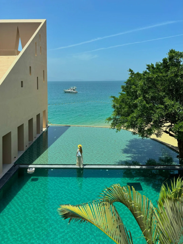 深圳無敵玻璃海度假酒店!懸崖禮堂、無邊際泳池!SPA、遊艇體驗、牛扒鵝肝餐廳