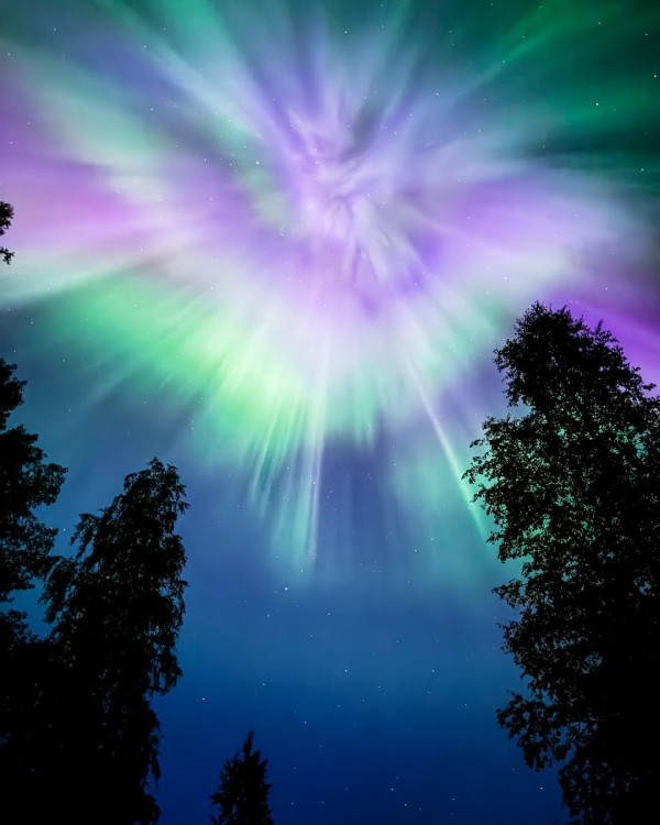 芬蘭浪漫玻璃圓頂冰屋 零死角欣賞唯美極光/雪景 