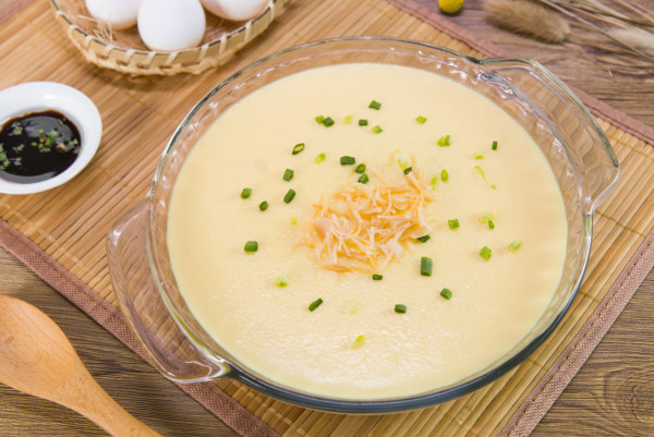 喉嚨痛吃什麼食物最快好？一文看清紓緩痛症忌吃5類食物