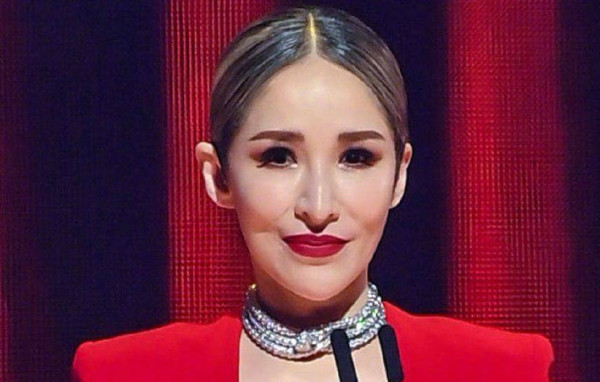 女人鼻型面相運勢分析-鷹鉤鼻