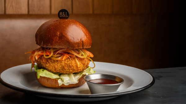 漢堡包推介｜逾20間必食漢堡包推薦 平價漢堡包／米芝蓮推介／手打牛肉漢堡／海景餐廳