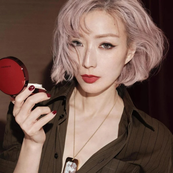 女人嘴型面相運勢分析-四字型嘴