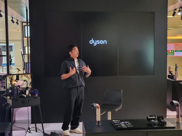 Dyson全新風筒強勢登場｜Supersonic r限定鋼曜紫 尖沙咀快閃體驗館