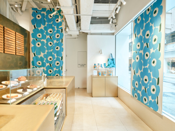 Blue Bottle Coffee聯乘Marimekko！打卡經典藍色花花+8大限量紀念品
