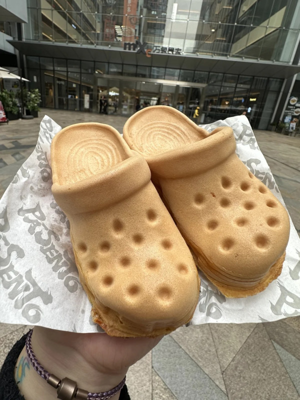 深圳奇特造型雞蛋仔引關注 網友反應兩極：看起來好臭 