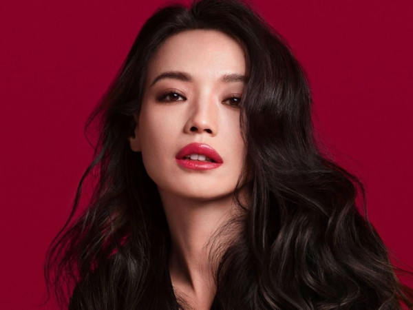 女人嘴型面相運勢分析-厚唇