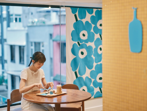 Marimekko x Blue Bottle Coffee 聯名系列登場！咖啡杯／隨行杯／圍裙限量發售
