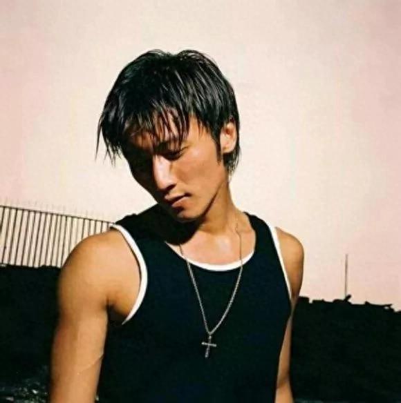 盤點娛樂圈10對姐弟戀「女大過男」！真愛面前年齡不是問題？最誇張相差12年