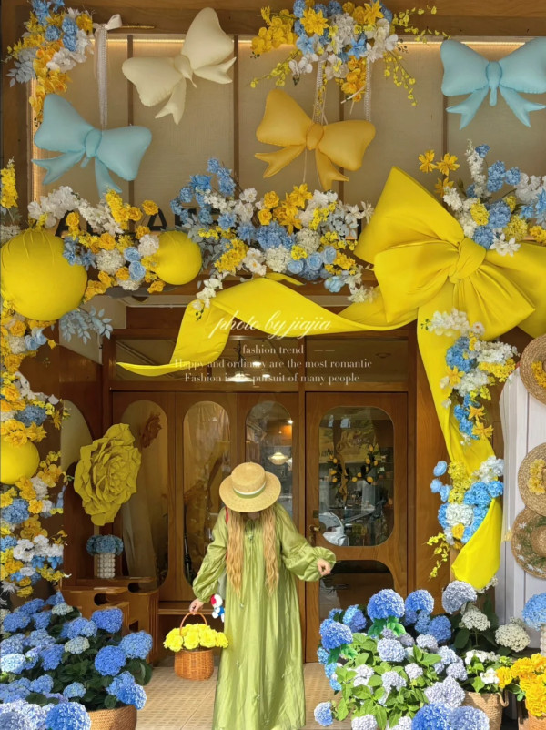 深圳打卡Cafe｜檸檬黃主題繡球花木屋Cafe！巨型玫瑰！必食鮮果窩夫/黑松露意粉！ 