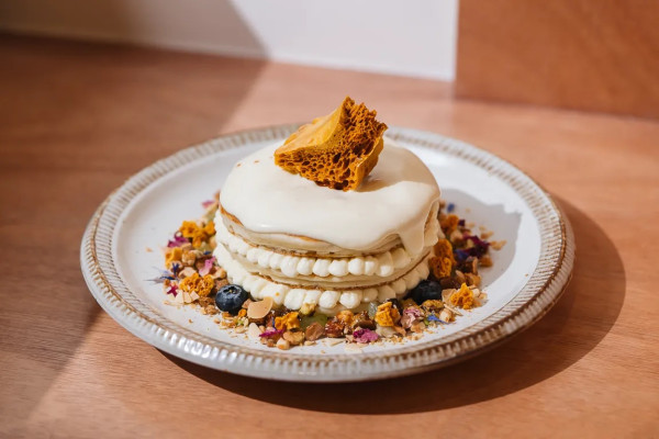 深圳打卡Cafe｜檸檬黃主題繡球花木屋Cafe！巨型玫瑰！必食鮮果窩夫/黑松露意粉！ 