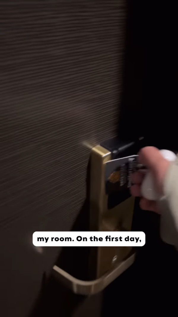 外國女遊日住APA酒店 床下竟藏陌生男 驚恐對望三秒鐘 