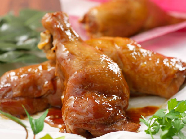 照燒雞腿(圖片來源:東京迪士尼) 照燒雞腿(圖片來源:東京迪士尼)