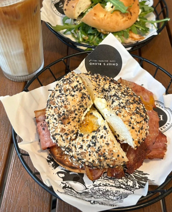 香港Bagel推介6大高質必食！享樂開心果麻糬貝果、Bagel GoGo兼備鹹甜款式