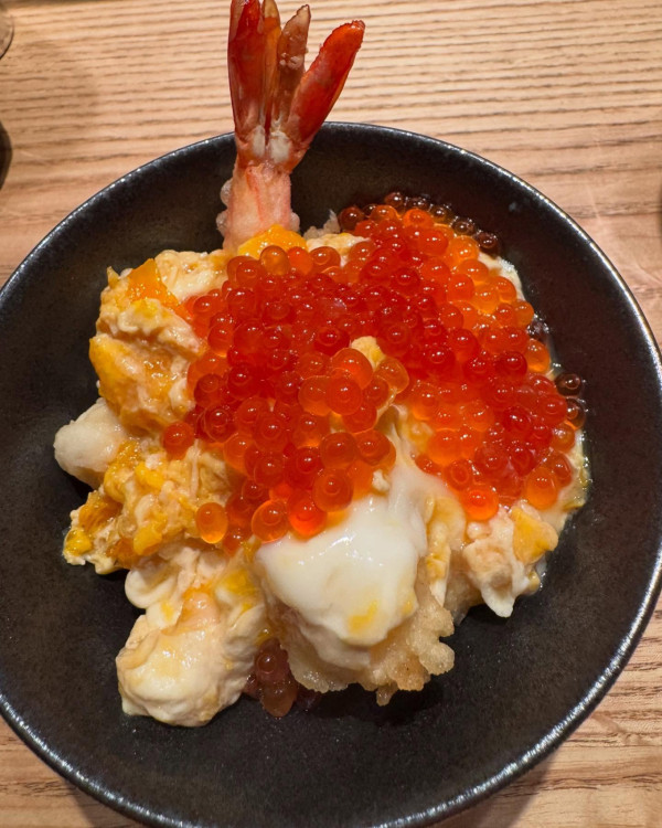 超強颱風樺加沙｜蘇民峰打風前夕搭頭等艙旅行 獲網友讚超前部署：飛得快好世界 