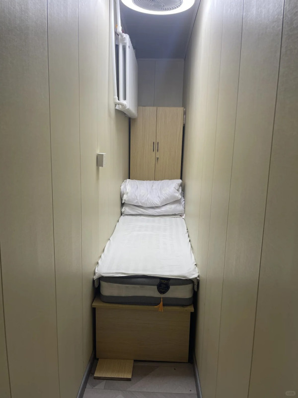 網民北京旅行訂單人住宿中伏！空間如棺材與圖不符！1條件下才可全額退款 