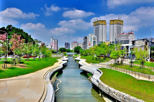 台灣旅遊必備 APP｜7 大 APP 搵餐廳/公車火車捷運/交通路線