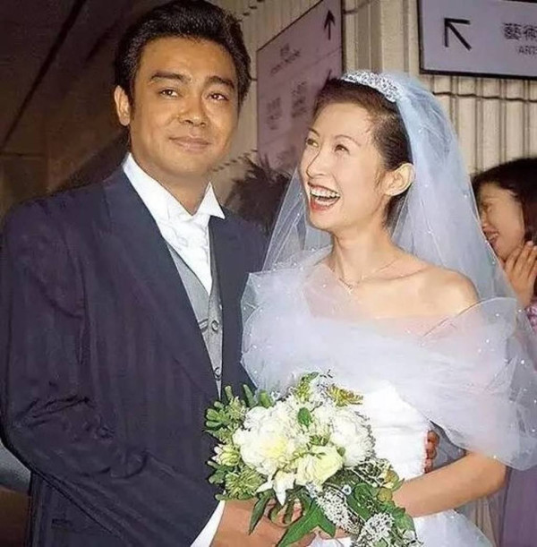 網民半島酒店野生捕獲劉青雲任影唔嬲 老婆郭藹明1舉動被指好低調
